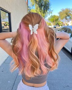 Hair Color Multicolor, Subtle Hair Dye Ideas For Blondes, Bright Hair Colour Ideas, Blonde With A Pop Of Color, Blonde Hair Pink Ends, Ginger With Pink Highlights, Honey Blonde And Pink Hair, Under Color Hair Ideas Blondes, Hair Color Inspo Aesthetic