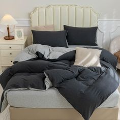 75 Grey Duvet Set, Cozy Sheets, Unique Duvet Covers, Jersey Bedding, Shifting Items, Washed Linen Duvet Cover, Made Bed, Minimal Desk, Black Bedroom Design