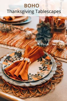 Tips for creating your perfect boho thanksgiving tablescapes. Boho Thanksgiving Table, Outfit Ideas Home, Room Decor Products, Boho Thanksgiving, Unique Home Office, Boho Fall Decor, Home Office Desk Decor, Minimal Nursery, Yellow Lotus