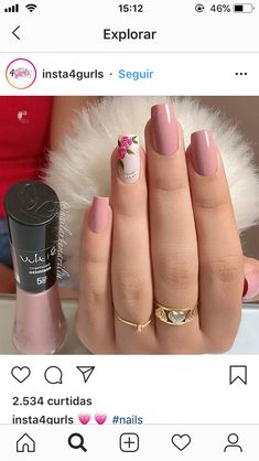 Neutral Nails, Elegant Nails, Chic Nails, Short Acrylic Nails, Creative Nails, Gel Nail Art, Cute Acrylic Nails, Nails Art, Trendy Nails