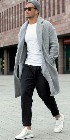 Mens Fall Outfits, Fall Outfits Men, Mens Style Guide, Winter Outfits Men, Mode Casual, Mens Fashion Casual Outfits, Grey Coat, Stylish Mens Outfits, Men Fashion Casual Outfits