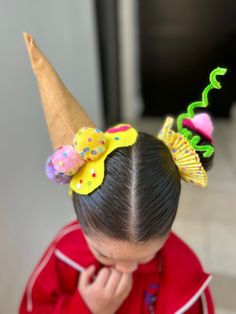 Trendy Crazy Hair Day Styles That Are Making Waves 🌊 #CrazyHairDay #TrendyStyles #HairWaves #CreativeHair #HairFashion Easter Hair Bows, Embroidery Lessons, Crazy Hair Day At School, Easter Hair Bow