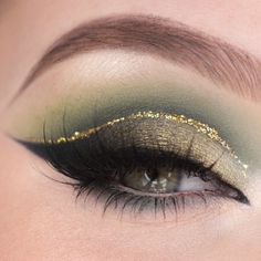 Green Eyes Makeup Looks, Eye Makeup For Green Eyes, Eyes Makeup Looks, Green Eyes Makeup, Green Eyeshadow Look, Looks For Green Eyes, Prom Eyes, Make Up Designs