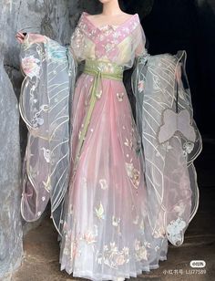 Chinese Cottagecore, Androgynous Prom, Chinese Hanfu Princesses, Hanfu Wedding Dress, Fantasy Hanfu, Hanfu Gallery, Gaun Abad Pertengahan, Traditional Asian Dress, Old Fashion Dresses