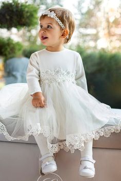 Dress with long sleeves princess wedding baptism dress tulle party dress flower girl dress christening dress christening dress baptism baby in a light ecru tone (ivory). Perfect for baptisms wedding party The lining is the same color as the lace. without headband and shoes - A beautiful dress for your little princess - Everything is made with love, simply breathtaking and graceful - Condition: New **Available sizes - Size 62 - Size 68 - Size 74 - Size 80 - Size 86 - Size 92 - If you need a diffe Long Sleeve Baptism Dress With Lace Trim, White Princess Tulle Baptism Dress, Cream Baptism Dress With Lace Trim, Elegant Off-white Baptism Dress With Ruffles, Cream Princess-style Baptism Dress, Tulle Party Dress, Baptism Dress, Christening Dress, Princess Wedding