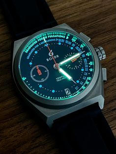 Field Medic, Victorinox Watches, Gentleman Watch, Stylish Watches Men, Fitness Tracking, Hilarious Pictures, Black Men Fashion Casual, Fancy Watches, Not Funny