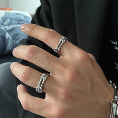 Men recommend size (7-8-9-10)
Girls recommend size (6-7)
Type: Accessories
Material: Titanium steel


  


Size
6
8
10


Perimeter
52.5mm
57.2mm
62.5mm


Inner diameter
16.7mm
18.3mm
19.9mm Bone Ring, Contact Lenses Colored, Size 10 Rings, Open Ring, Signet Ring, Hair Pins, Metallica, Bones, Rings For Men