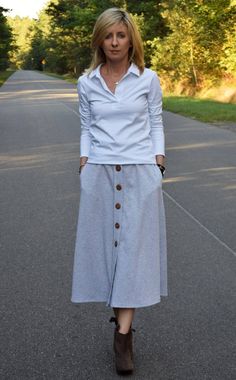 Trapezoidal button skirt made of 100% cotton. It has 2 comfortable pockets in the side seams. It looks good on most silhouettes and works great on different occasions. Size (total length / waist) US ---- UK --- EU/DE 4 ------ 6 ----- 34/XS (78/72) 6 ------ 8 ----- 36/S (78/76) 8 ----- 10 ---- 38/M (79/80) 10 ---- 12 ---- 40/L (80/84) 12 ----- 14 --- 42/XL (81/88) Dimensions in cm. 100% cotton Are you interested in a different color or size write to us Production method:sewn - own machinery - pro Autumn Skirt, Green Midi Skirt, Red Midi Skirt, Criss Cross Dress, Bow Tie Dress, Handmade Skirts, Skirt With Buttons, Button Skirt, Dresses 2020