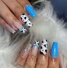 Vaca Nails, Acrylic Nails Ideas, Summer Nails Art, Nail 2023, Nail Art Inspo, Country Nails, Queen Nails, Cow Nails, Cute Simple Nails