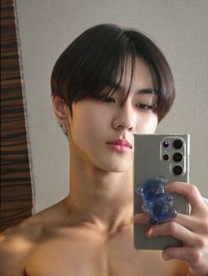 Enhypen Jungwon shirtless!  #Enha #Enhypen #Yangjungwon #Jungwon #Jugnwonhot #hotjungwon Jungwon Bed Selfie, I Heart My Bf Jungwon, Jungwon Abs Picture, Jungwon Abs Edit, Jungwon Back View, Jungwon Boba Eyes, Jungwon Outfit Ideas, Jungwon Full Body Pic, Jungwon Manly