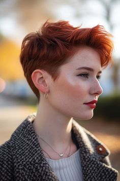 40 Pixie Fade Hairstyles: Autumn Spice Pixie Auburn Hair Pixie Haircut, Short Ginger Pixie Haircut, Short Auburn Pixie Haircuts, Copper Hair Short Pixie Haircuts, Auburn Pixie Haircut, Black Hair Cuts, Short Red Hair, Short Hair Over 60, Round Face Haircuts