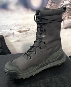 Baffin Boots, Tactical Wear, Tactical Shoes, Army Boots, Mens Boots Casual, Tactical Clothing, Tactical Bag, Mens Leather Boots, Tactical Boots