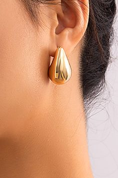 Look elegant and stylish in these Gold Dipped Tear Drop Earrings. Crafted with 14 karat gold dipped curved tear drops, these earrings will make any outfit shine. The ball back closure provides the perfect fit for a comfortable, all-day wear. Enhance your look with a luxurious touch!

Length: 1in Tear Drops, Tear Drop Earrings, Halter Jumpsuit, Green Jumpsuit, Summer Linen, Jean Accessories, Gold Dipped, Mini Dresses Summer, Gold Drop Earrings