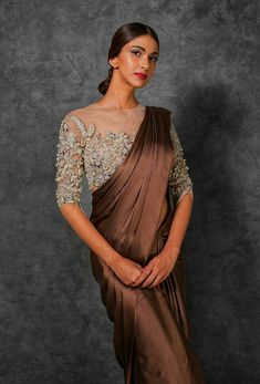 New Saree Jacket Designs, Birthday Looks Outfit Casual, Modern Saree Jacket Designs, Birthday Looks Outfit, Birthday Looks, Net Saree Blouse Designs, Farewell Saree, Saree Jacket, Saree Jacket Designs