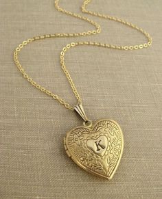 Locket Necklace Heart, Heart Initial Necklace, Gold Locket Necklace, Horseshoe Pendant, Gift Girlfriend, Necklace Heart, Gold Heart Necklace