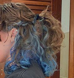 Underdye Hair, Best Haircuts For Women, Best Haircuts, Dyed Hair Inspiration, Hair Inspiration Short, Hairdos For Curly Hair, Pretty Hair Color