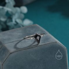 1 Carat Rhombus Cut Blue Sandstone Ring in Sterling Silver, Kite Shape Blue Sandstone Ring, US 5-8 Band is 1.2mm.  Available in four sizes: US 5 6 7 8.   Stamp: SRS 925 - our Silver Rain Silver branded stamp.  1ct  : 5x7mm in size.  The ring is made with solid sterling silver and best kept in a sealed bag when not wearing. It's hypoallergenic. In the event of tarnishing, simply clean your silver with silver polish cloth.  Packaging: All our jewellery comes with our branded velvet bag so your ite Blue Sandstone Ring, Sandstone Ring, Blue Sandstone, Lost Wax Casting, Velvet Bag, 1 Carat, Ring Verlobung, Jewelry Crafts, Wedding Rings Engagement