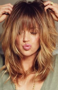 Jahodová Blond, Full Fringe Hairstyles, Hair 2018, Haircuts With Bangs, Pretty Hair, Hair Stuff, Layered Hair, Hair Dos