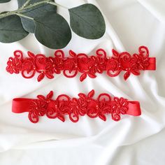 "♥♥ Please leave your wedding date when you check out ♥♥ Beautiful and lovely red garter. Hand sew red beaded lace with 5/8\" red elastic. Soft and natural. Please choose your style ( singer garter or set of garter ) and thigh size when you check out. Your garter will ship in a lovelike gift box. If you have any question, please feel free to contact me. Thanks :) ♥ 1.5\"red beaded lace ♥ 5/8\" red soft elastic ♥ Style - Single garter ( keepsake garter or toss garter ) - Set of garter ( keepsake Red Garter Wedding, Garter Keepsake, Rose Wedding Theme, Red Garter, Lace Wedding Garter Set, Tiger Tattoos, Prom Garters, Wedding Garter Lace, Bridal Garters Set