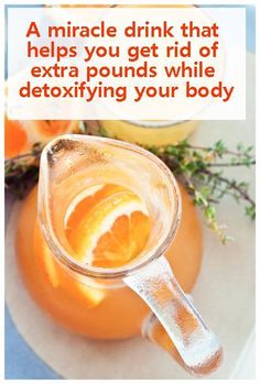 A miracle drink that helps you get rid of extra pounds while detoxifying your body - oneJive Healthy Detox Cleanse, Detoxify Your Body, Healthy Detox, Detox Juice, Health Drink, Detox Recipes, Smoothie Drinks, A Miracle, Detox Smoothie