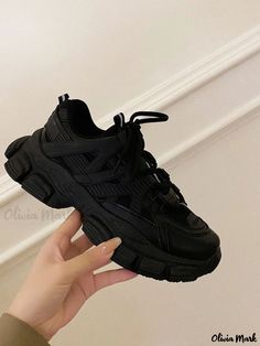 Olivia Mark - Black Breathable Thick-Soled Sports Shoes with All-Black Mesh, for Casual and Active Wear Black Tennis Shoes, Shoe Sole, Black Mesh, Olivia Mark, Sports Shoes, Tennis Shoes, All Black, Heel Height, Tennis