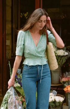 Village Garden, Style Parisienne, True Summer, French Girl Style, Romantic Outfit, Blouse Designs Latest, Halloween 2024, Garden Shop, 가을 패션