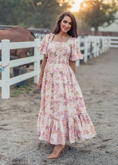 Think Happy Thoughts, Most Beautiful Dresses, Flattering Dresses, Smocked Dress, Maxi Gowns, Happy Thoughts, Lovely Dresses, Looks Vintage, Flutter Sleeves