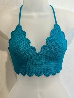 "-Hand crocheted crop top perfect for the beach, festivals, etc during the summer months! -Made with \"I Love This Cotton Yarn\" 100% cotton yarn -Adjustable corset style back  -Please hand wash and hang/lay dry. Color(s) may fade over time and top may slightly shrink if machine dried" Top Tejidos A Crochet, Strick Top, Modern Haken, Crochet Tank Tops, Crochet Top Outfit, Stitches Crochet, Bikinis Crochet, Crochet Crop Top Pattern, Crochet Disney