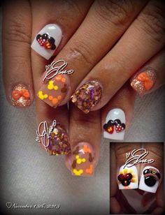 Mickey and Minnie Mouse Thanksgiving Nails Mickey Fall Nails, Mickey Mouse Halloween Nails, Disney Halloween Nails Design, Disney Fall Nails, Thanksgiving Nail Art Designs