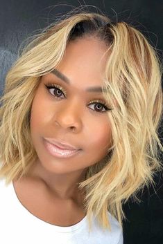 Kręcony Bob, Bob Hairstyles For Black Women, Modern Bob Hairstyles, Layered Haircuts Shoulder Length, Trendy We Fryzurach, Shoulder Length Layered, Modern Bob, Textured Bob, Wavy Bob Hairstyles