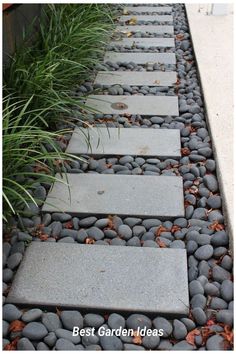 Demanding and trendy garden fountain ideas | Gardening | Garden decor ideas Landscape Stepping Stones, Garden Design Layout Landscaping, Small Backyard Garden Design, Backyard Walkway, Pathway Landscaping, Sustainable Gardening, Stone Landscaping, Gardening Design, Modern Backyard Landscaping