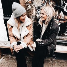 Cold Weather Outfits For School, Look Winter, Boho Mode, Mode Tips, Rock Outfit, Coat Outfit, Mode Casual, Looks Street Style, Cold Weather Outfits