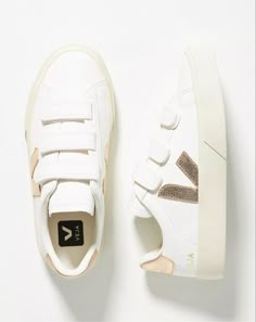 Veja Sneakers Recife, Tenis Veja, Everyday Sneakers, Sneaker Outfits Women, Aesthetic Shoes, Material Girl