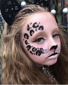 Toddler Halloween Face Paint, Kids Halloween Facepainting, Cheetah Print Face Paint, Jungle Face Paint Kids, Face Paint Techniques, Disco Face Paint, Cheetah Face Paint Easy, Face Painting Leopard, Face Paint Cheetah