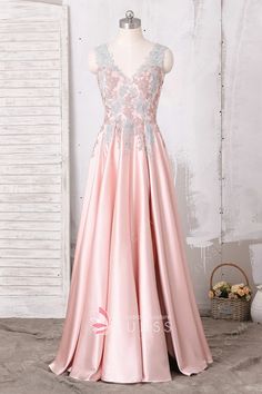 This unique prom dress comes with straps V neckline back zipper closure bodice with delicate gray and pink mixed lace applique overspread below the waist, and cotton candy satin floor-length skirt with high slit. Prom Dance Dresses, Pink Satin Prom Dress, Unique Prom Dress, Prom Dresses Long Black, Prom Dresses Simple, Prom Dance