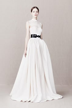 Alexander McQueen Pre-Fall 2013 - Runway Photos - Fashion Week - Runway, Fashion Shows and Collections - Vogue - Vogue Haute Couture Style, Alexander Mcqueen Dress, Mcqueen Dress, Long White Dress, Gorgeous Gowns, Marchesa, Mode Inspiration, Beautiful Gowns, Pre Fall