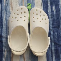 Nwt Crocs Classic Unisex Clogs Color: White Size: 8 Womens 6 Mens White Crocs, Pink Crocs, Shoes Crocs, Blue Flip Flops, Dress Purse, Women's Crocs, Ankle Strap Wedges, Womens Sandals Wedges, Blue Sandals