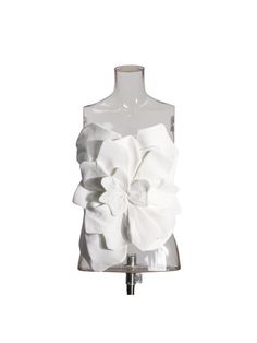 Embrace bold and beautiful style with our Bayard Strapless Flower Top in White. This eye-catching top is designed for the confident and fashion-forward individual. Its vibrant white color and strapless design are perfect for any occasion. With this top, you'll feel empowered and ready to take on the day! Material: 100% Polyester Zippered opening at the back Stretch Factor: Slight stretch Clean: Gentle machine wash Color may vary due to the lighting on images. The product images (without model) are the closest to the true color of the product Model is wearing an S Back Stretches, Flower Tops, Swimwear Sale, Sale House, True Colors, Fashion Forward, White, How To Wear, Clothes