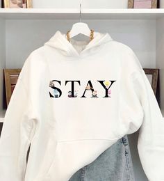 Stray Kids Outfits, Kpop Merch, Oversized Style, Kpop Outfits, Hoodie Design, Hoodie Print, Hoodie Sweatshirt, K Pop