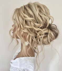 Wedding Hair Up, Mother Of The Bride Hair, Hairstyles Updo, Wedding Hair Inspiration, Work Hairstyles, Fancy Hairstyles, Bridal Hair And Makeup, Wedding Hair And Makeup, Love Hair