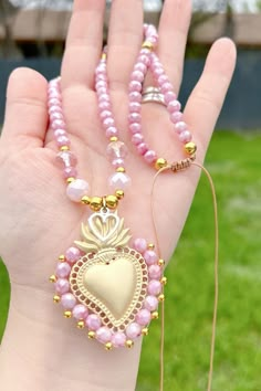 Valentine 2023, San Valentine, Diy Heart, Catholic Jewelry, Heart Crafts, Girly Jewelry