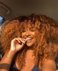 Orange Hair Color Ideas, Orange Hair Color, Hair Dye Color Ideas, Cheveux Oranges, Cabello Afro Natural, Honey Brown Hair, Colored Curly Hair