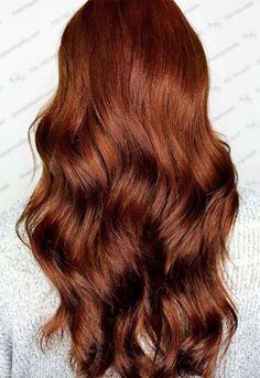 Cool Red Hair Color Shades, Coppery Auburn Hair, Deep Copper Hair, Deep Copper Hair Color, Deep Auburn Hair Color, Dark Red Hair Dye, Auburn Hair Dye, Deep Auburn Hair, Auburn Red Hair