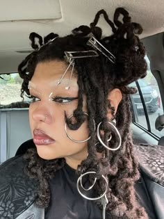 Braid Hacks, Top Braid, Short Locs Hairstyles, Goddess Braids Hairstyles, Boring Hair, Short Hair Tutorial, Dread Hairstyles, Shaved Sides