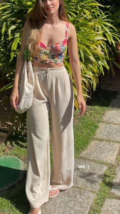 Date Outfit Ideas Casual Summer, Goa Fits, Goa Outfits Women, Vietnam Fits, Bali Outfit, Goa Outfits, College Wardrobe, Celana Fashion, Vacation Outfits Women