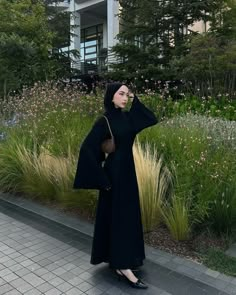 Engagement Dress Hijab Simple, Engagement Dress Hijab, Dress Hijab Simple, Modest Girly Outfits, Hijab Simple, Chic Dress Classy, Black Dresses Classy, Classy Winter Outfits, Modest Fashion Hijab