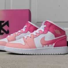 Take flight with the Pink Drip Custom Air Jordan 1! Be the trend setter with a standout design featuring a unique pink drip that will set you apart. With a bold take-off, unleash your daring spirit in these comfortable and stylish shoes. 🔥 100% genuine, Brand New.👟 Custom sneakers.★Every pair is hand-made and unique.✨ Best quality waterproof and scratch-proof paints used.✨ 1000+ satisfied customers across various platforms.🎁 Treat the shoes as art as they are delicate and special.💌 We accept Cute Jordans Shoes, Jordans Collection, Cute Jordans, Custom Air Jordan 1, Pink Nike Shoes, Pretty Sneakers