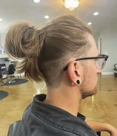 Undercut Long Hair Men, High Undercut, Men Mohawk, Mens Long Hair Undercut, Long Hair Fade, Man Bun Haircut, Boys Haircuts Long Hair, Long Undercut, Ponytail Haircut