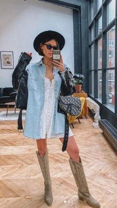 Western Boot Outfit, Summer Boots Outfit, Western Boots Outfit, Botas Cowboy, Outfit Botas, Bota Country, Look Festival, Cowboy Outfits, Wardrobe Tips