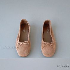 Lasaky - Ballet Flats in Vintage Style with Sheepskin, Square Toe and Butterfly Knot Soft Dance Shoes Single Shoes Latin Dance Shoes, Butterfly Knot, High Heel Wedges, Platform Slippers, Shoe Sole, Heels & Wedges, Slipper Shoes, High Heels Stilettos, Ballet Flat Shoes